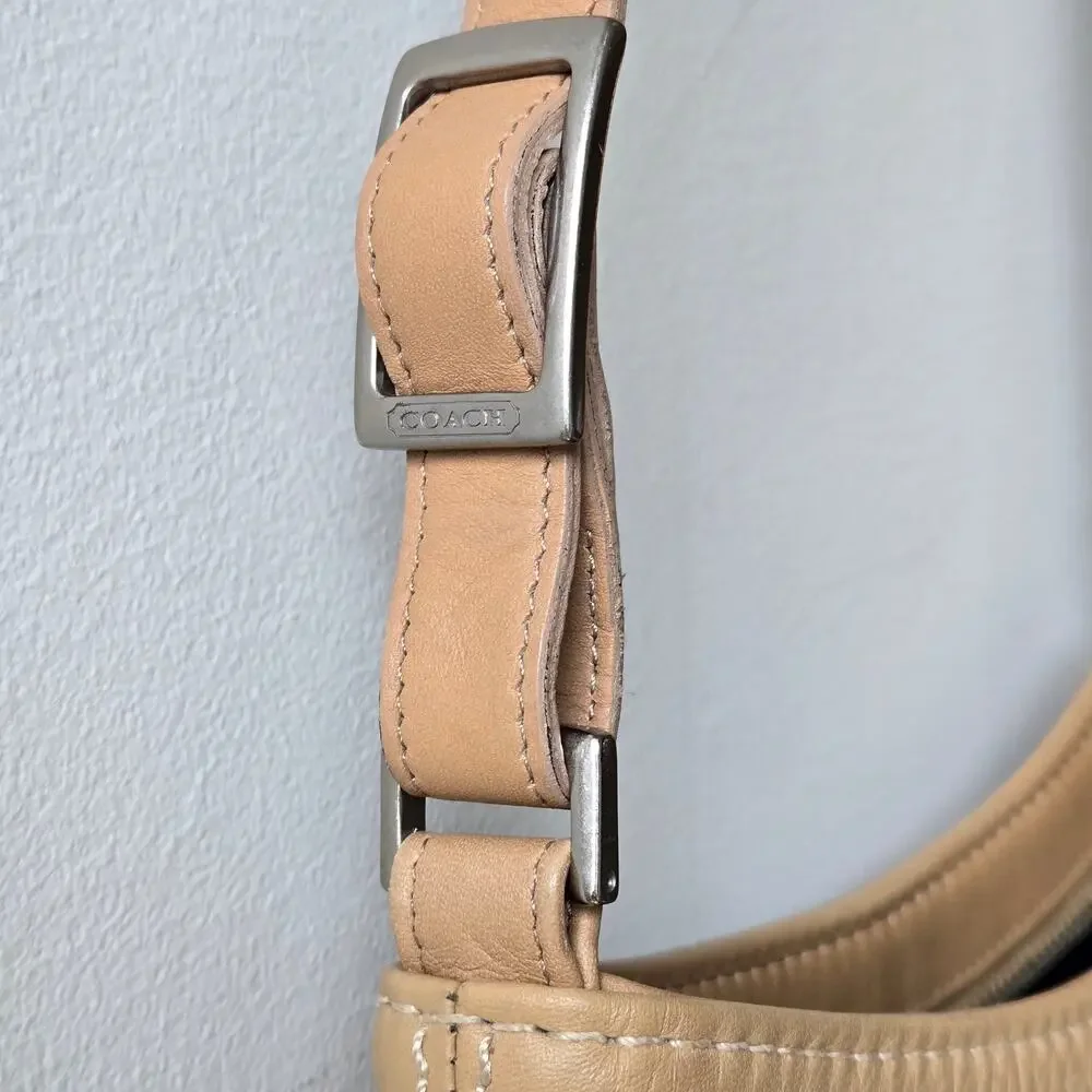 Coach Vintage Hudson Pebbled Leather Crossbody Purse Beige Neutral Bag Bullseye